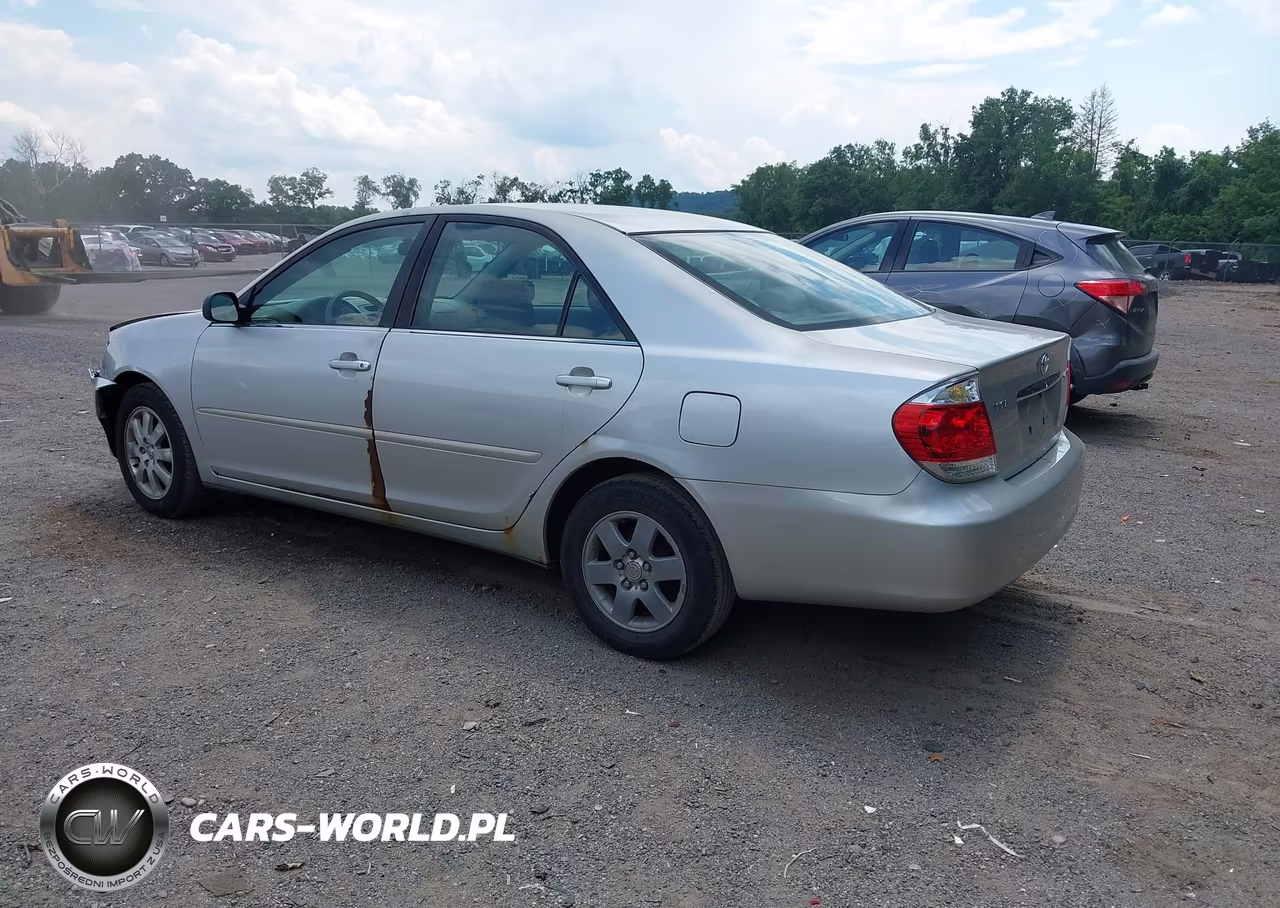 2005 Toyota Camry Std VIN:4T1BE32K25U385860 - 3