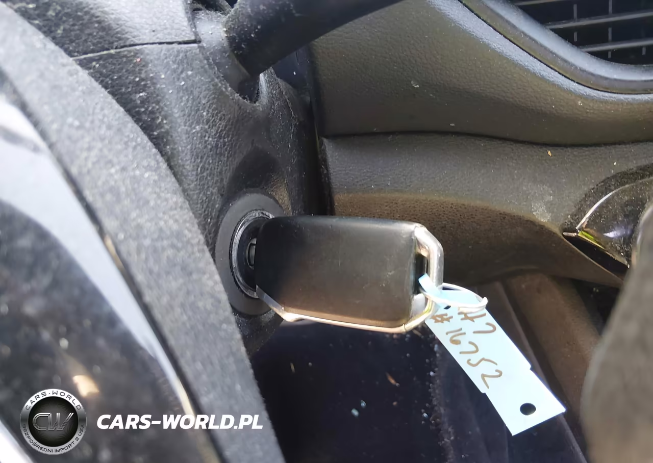 2019 Kia Forte Lxs VIN:3KPF24AD3KE102500 - 11
