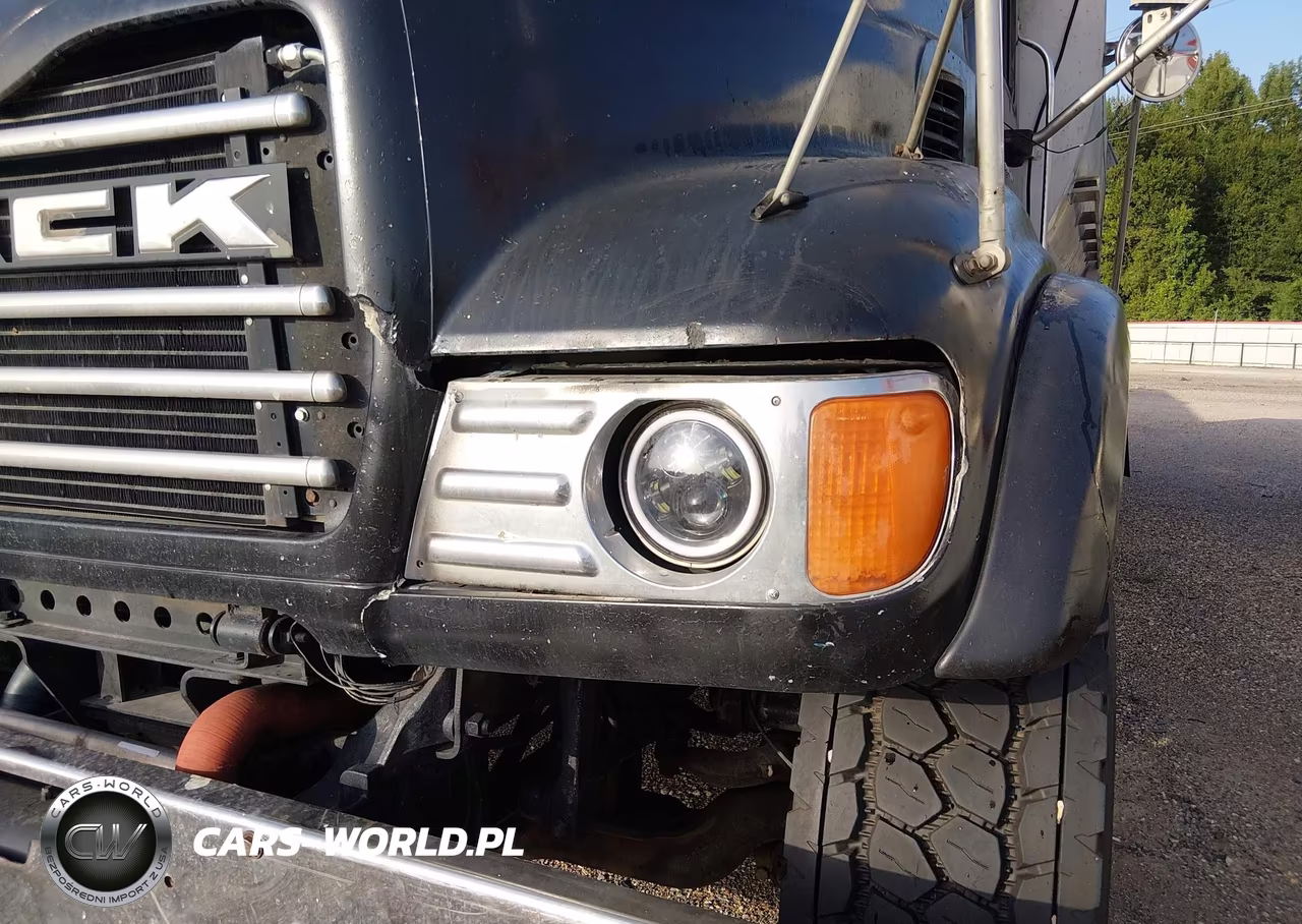 2005 Mack 700 Cv700 VIN:1M2AG11C15M020283 - 16