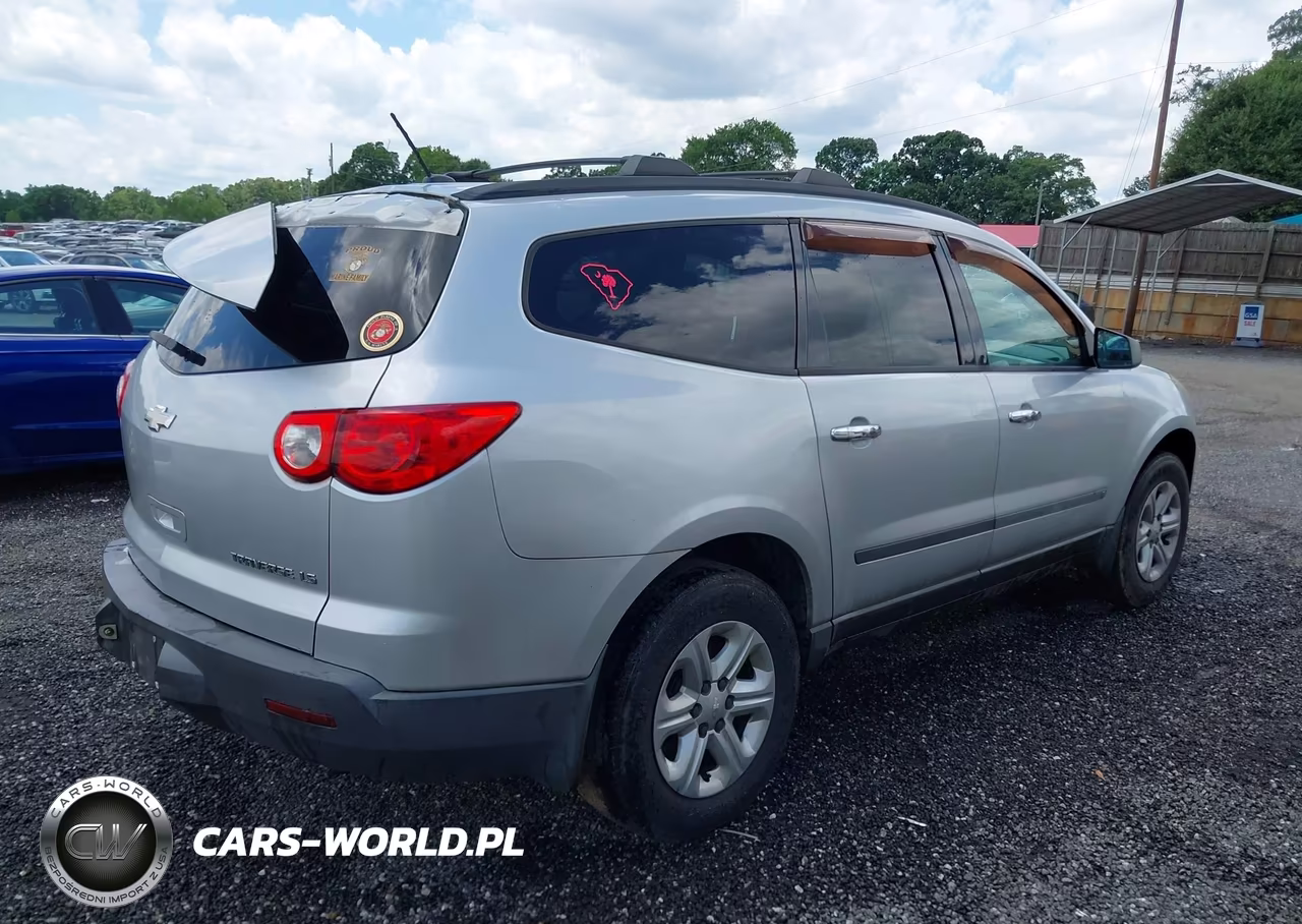 2010 Chevrolet Traverse Ls VIN:1GNLVEED1AS120068 - 4