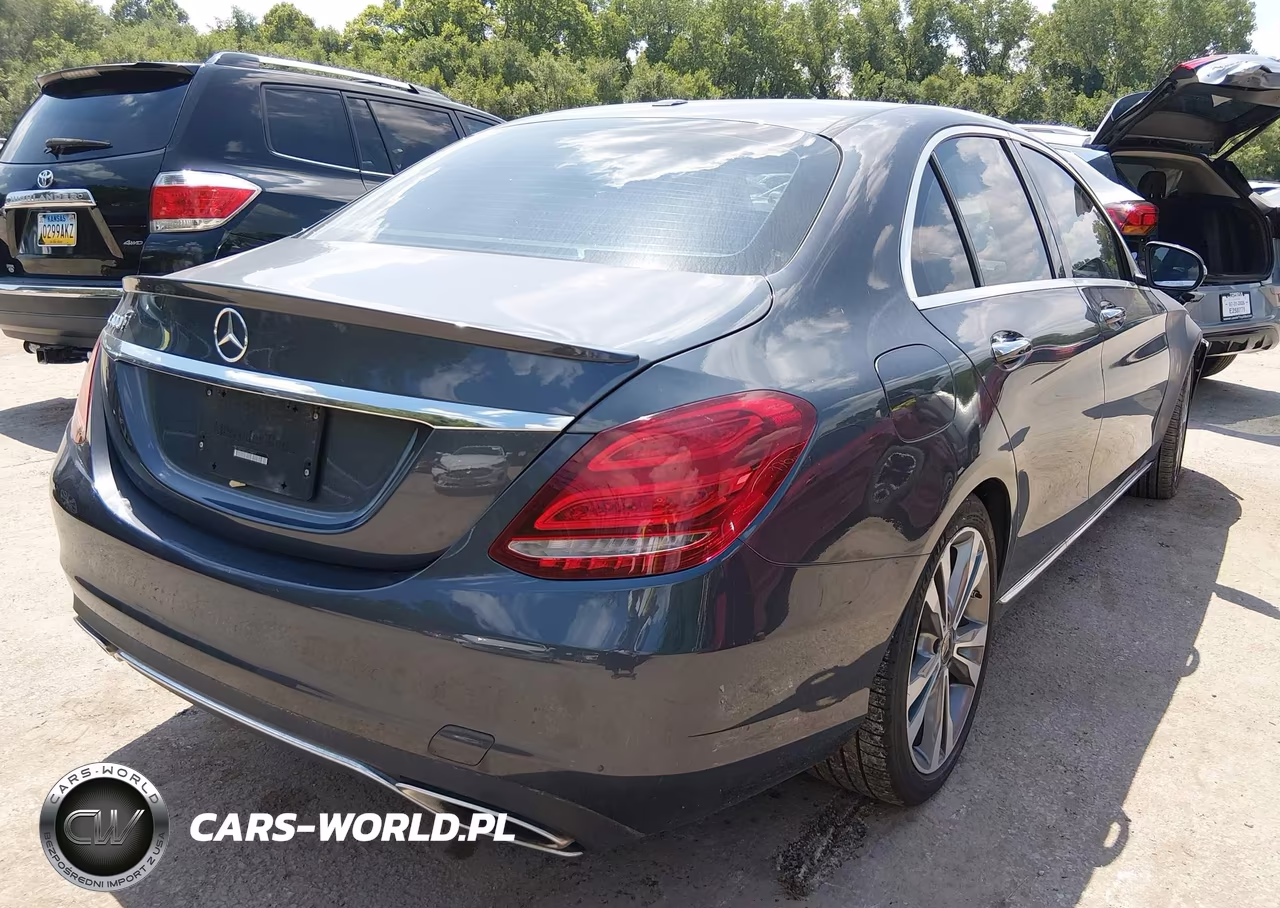 2016 Mercedes-Benz C 300 VIN:55SWF4JB3GU154437 - 4