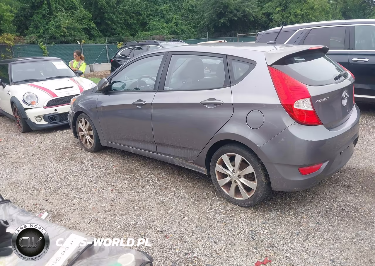 2014 Hyundai Accent Se VIN:KMHCU5AE4EU188879 - 3