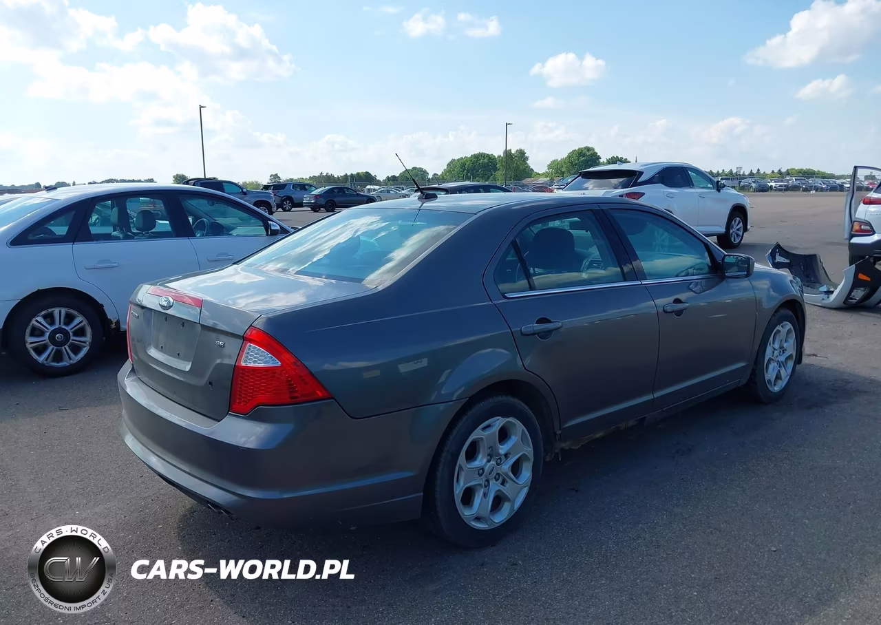 2011 Ford Fusion Se VIN:3FAHP0HA1BR337992 - 4
