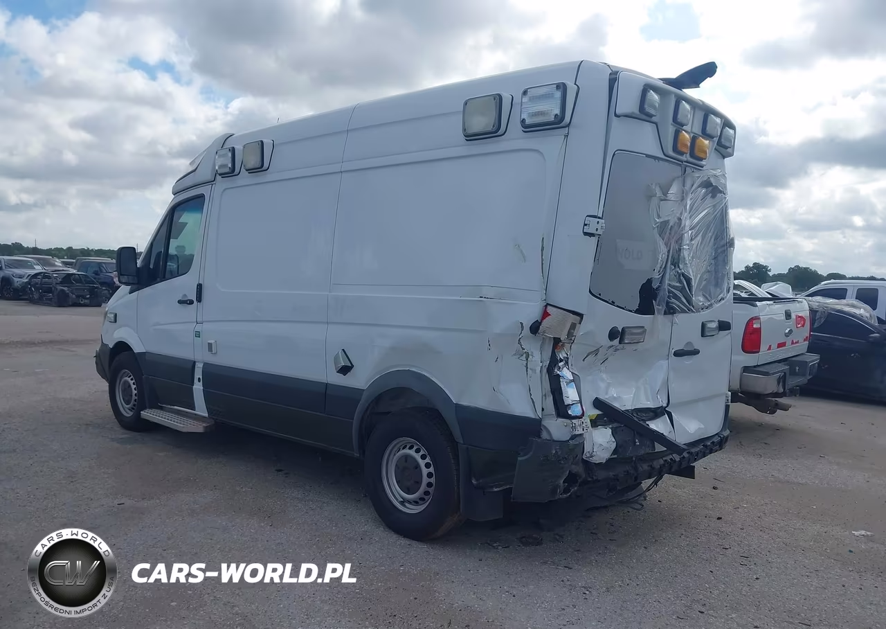 2018 Mercedes-Benz Sprinter 2500 Standard Roof V6 VIN:WDAPE7CD9JP607534 - 3