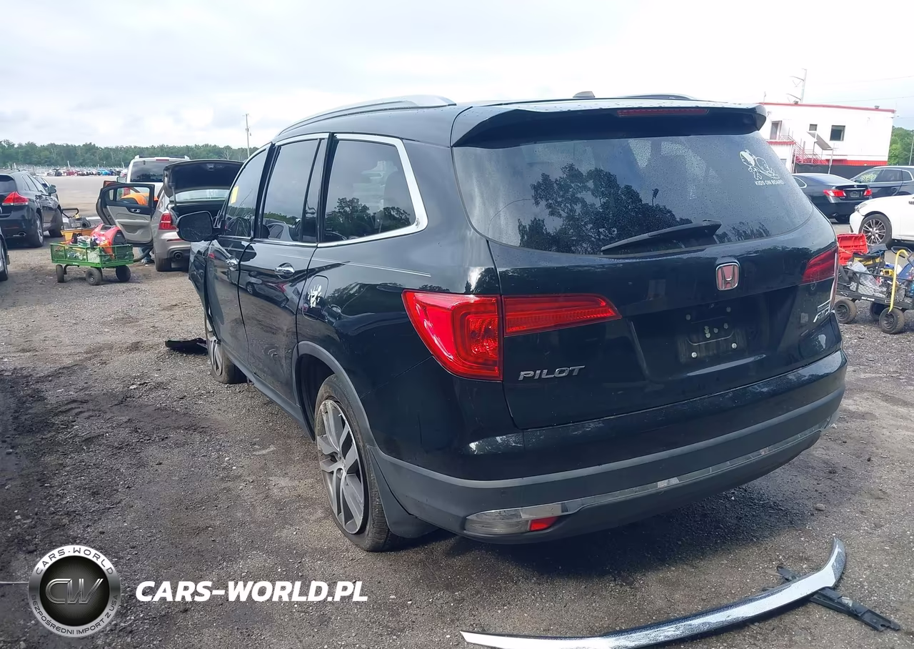 2016 Honda Pilot Touring VIN:5FNYF6H94GB097190 - 3