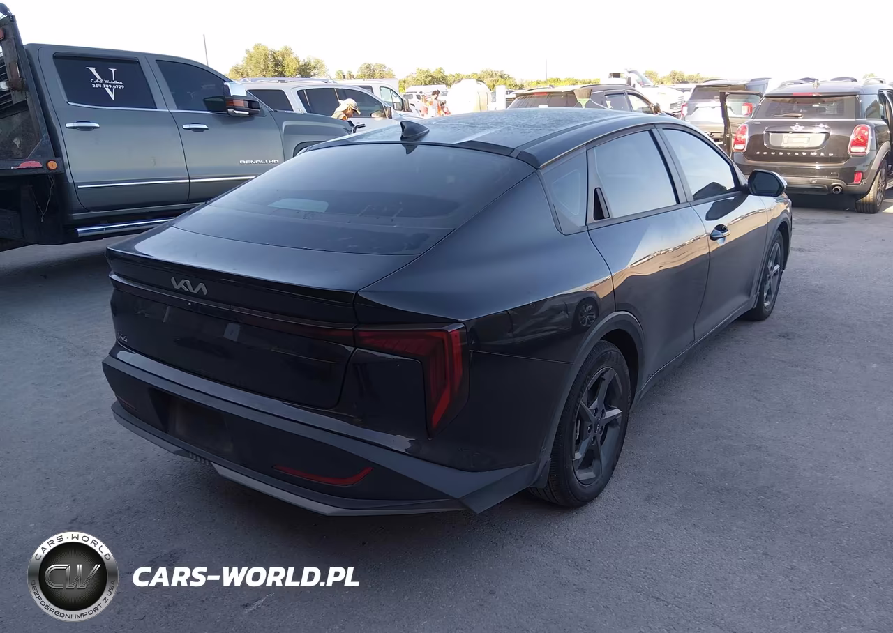 2025 Kia K4 Lxs VIN:3KPFT4DE6SE210529 - 4