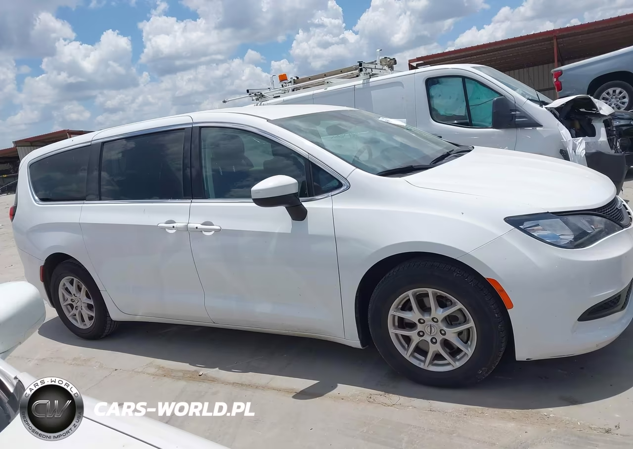2023 Chrysler Voyager Lx VIN:2C4RC1CG9PR601923 - 13