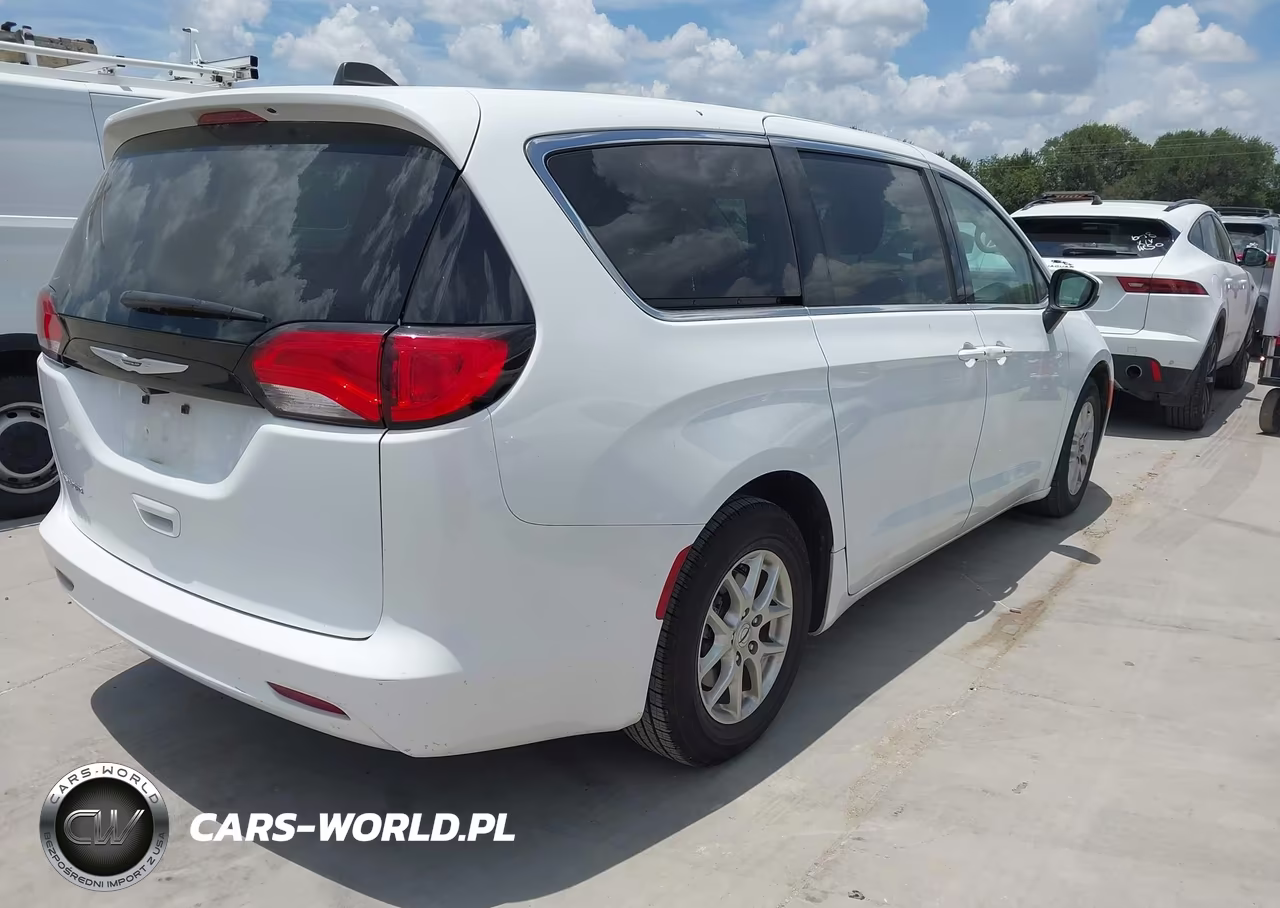2023 Chrysler Voyager Lx VIN:2C4RC1CG9PR601923 - 4