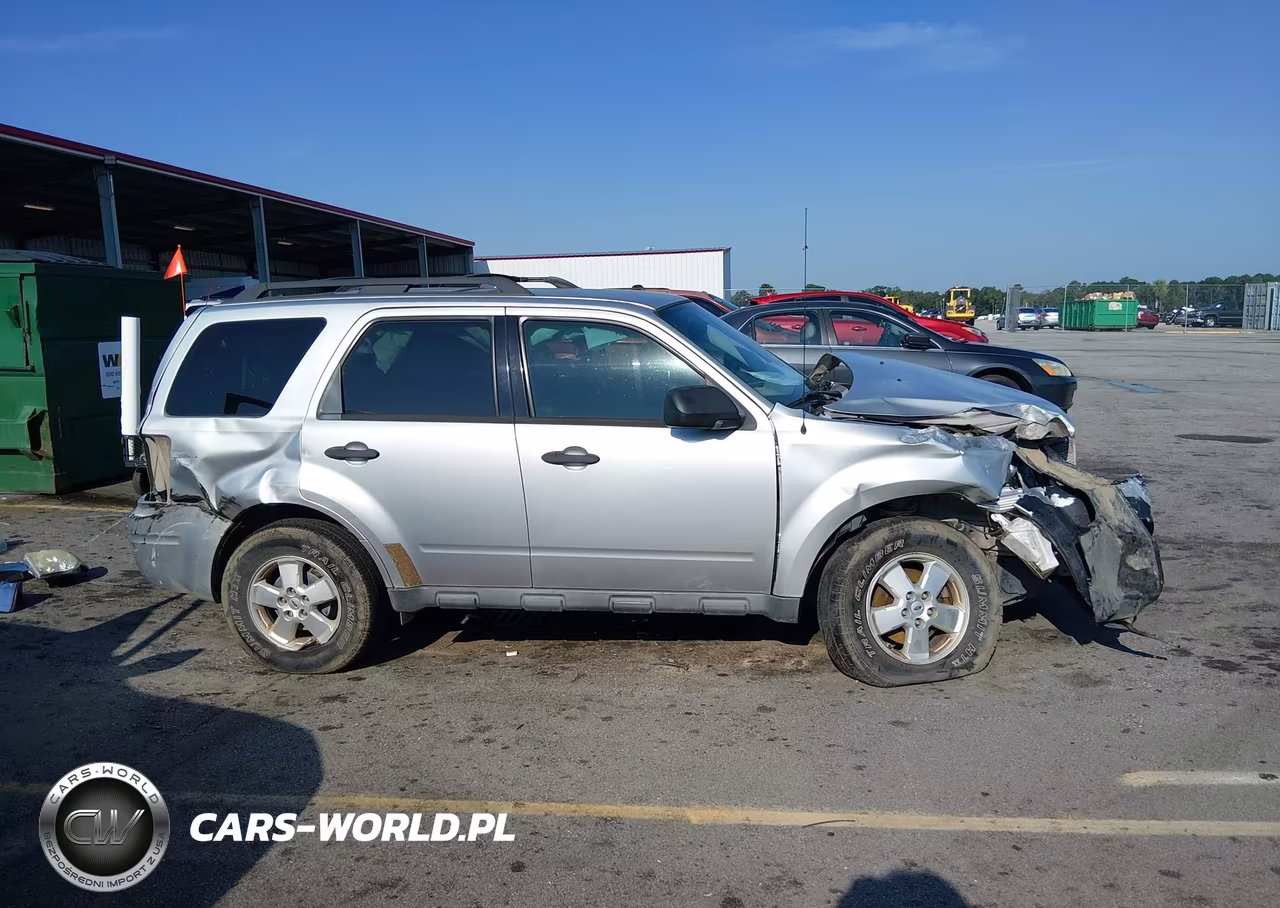 2010 Ford Escape Xls VIN:1FMCU0C77AKD21769 - 14