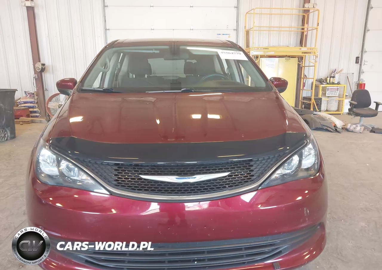 2018 Chrysler Pacifica Touring VIN:2C4RC1DG3JR274179 - 12