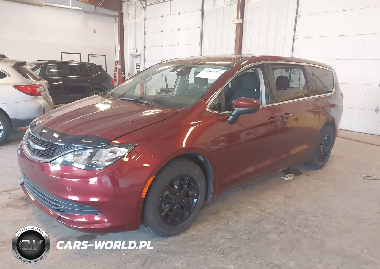 2018 Chrysler Pacifica Touring VIN:2C4RC1DG3JR274179 - 2