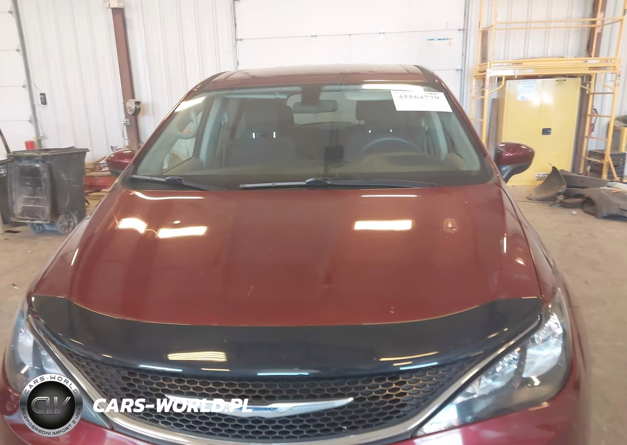 2018 Chrysler Pacifica Touring VIN:2C4RC1DG3JR274179 - 6