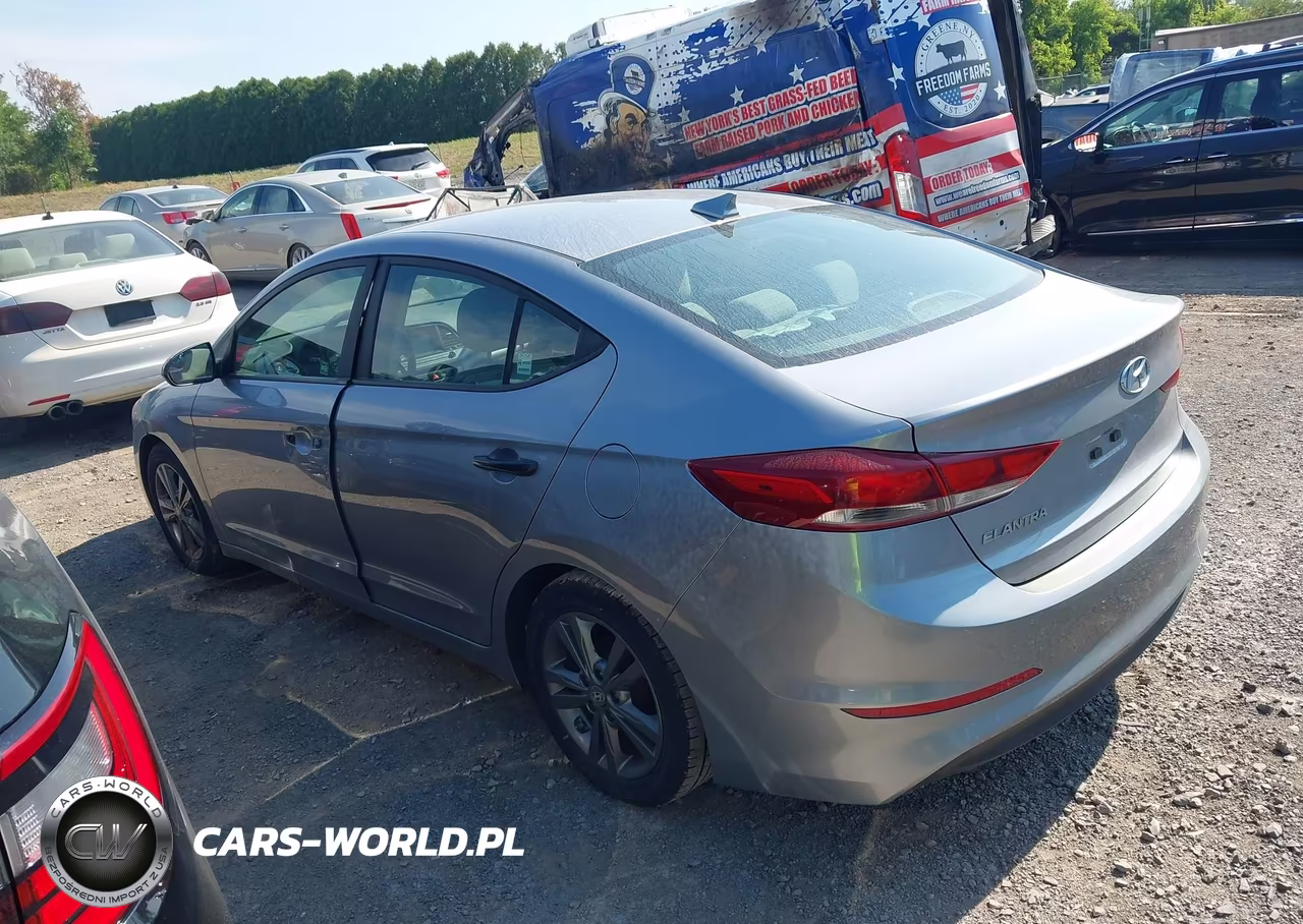 2017 Hyundai Elantra Se VIN:5NPD84LF2HH012523 - 3
