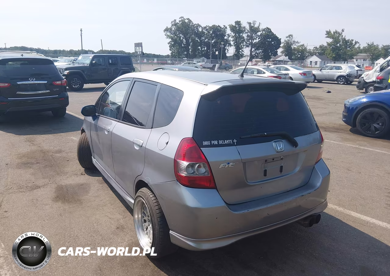 2007 Honda Fit Sport VIN:JHMGD37617S017465 - 3