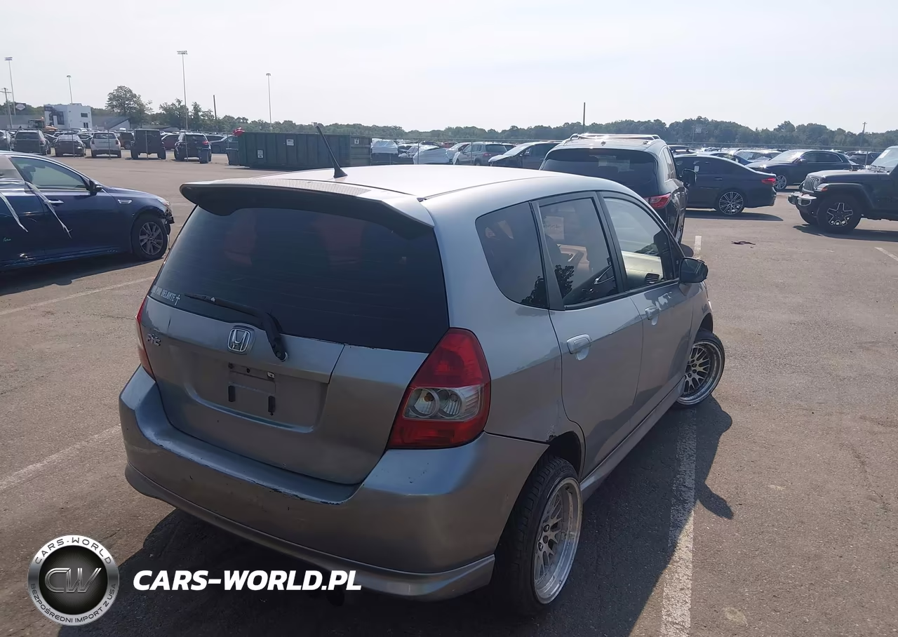2007 Honda Fit Sport VIN:JHMGD37617S017465 - 4