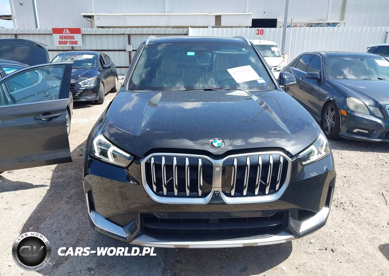 2025 BMW X1 xDrive28I VIN:WBX73EF01S5149374 - 13