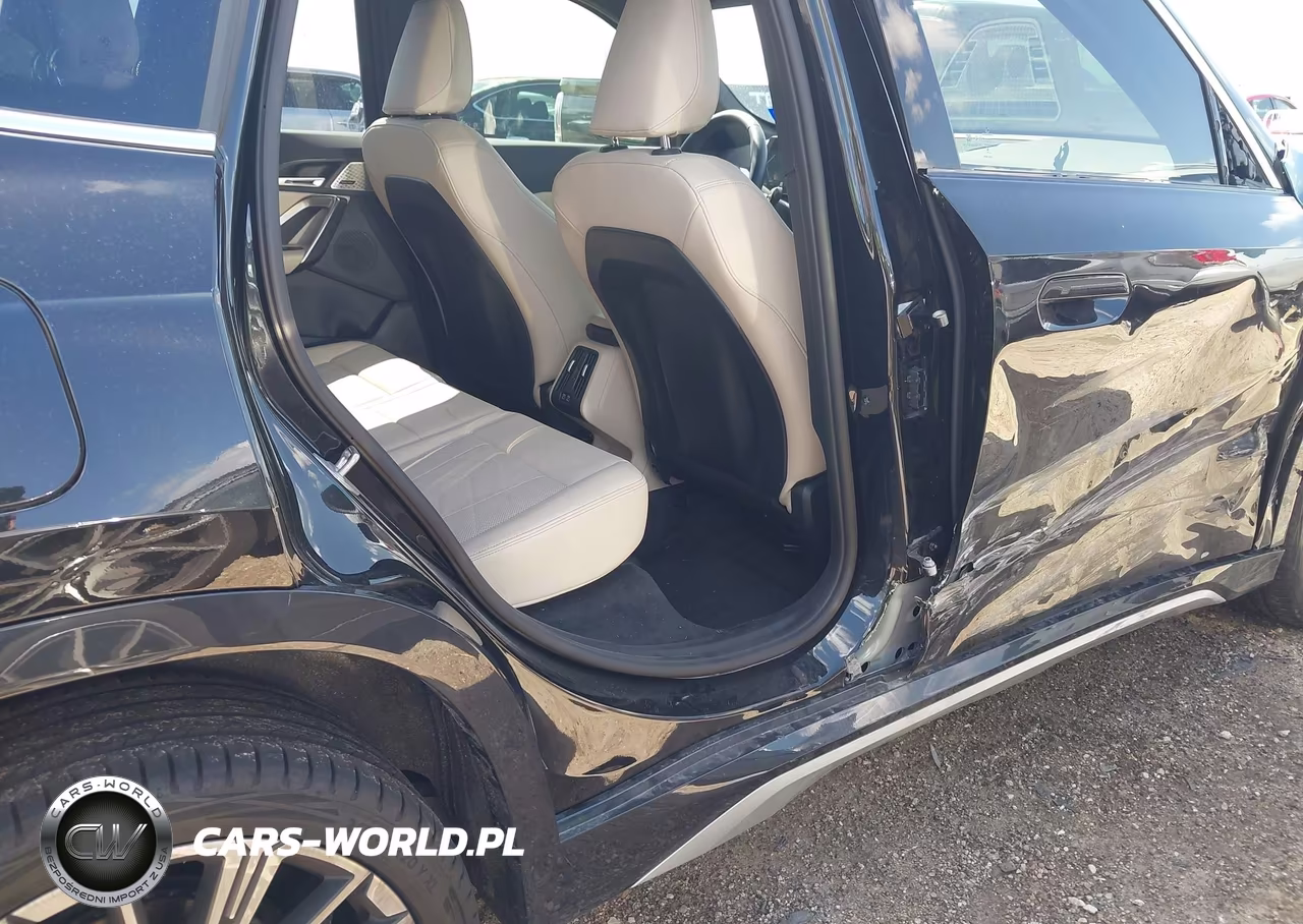 2025 BMW X1 xDrive28I VIN:WBX73EF01S5149374 - 19