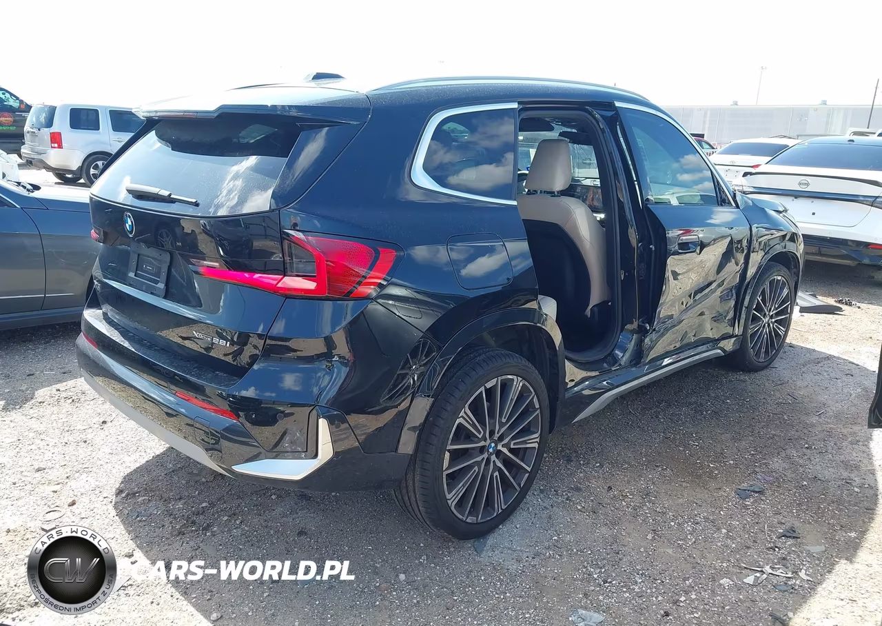 2025 BMW X1 xDrive28I VIN:WBX73EF01S5149374 - 4