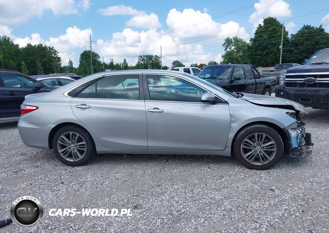 2015 Toyota Camry Se VIN:4T1BF1FK7FU892542 - 14