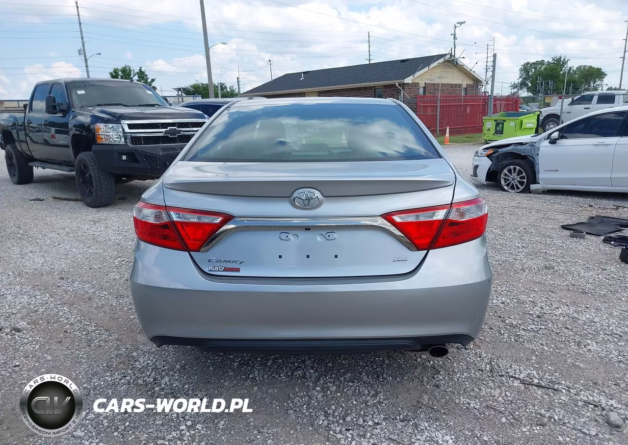 2015 Toyota Camry Se VIN:4T1BF1FK7FU892542 - 17