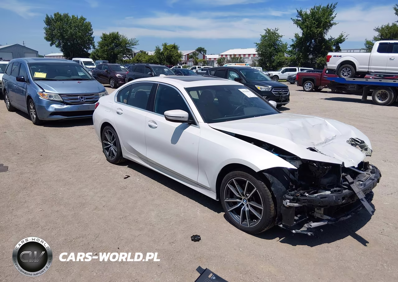 2020 BMW 330I xDrive – zdjęcie 1 z 17
