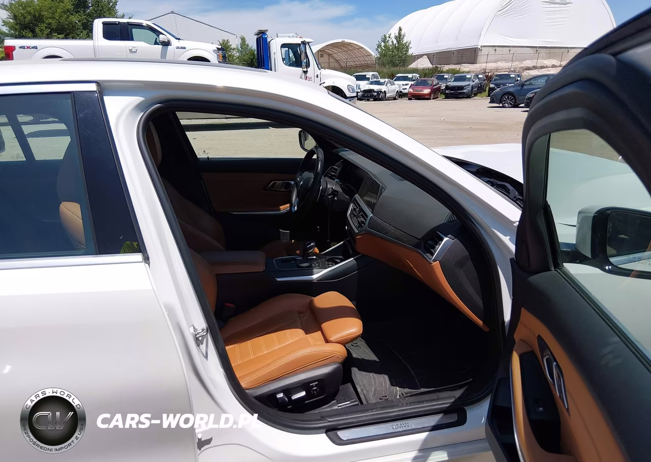 2020 BMW 330I xDrive VIN:3MW5R7J01L8B11621 - 5