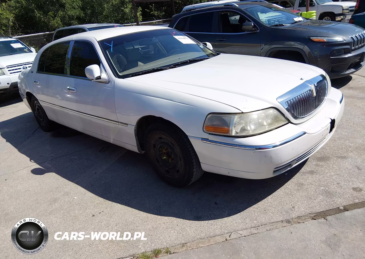 2003 Lincoln Town Car Cartier L