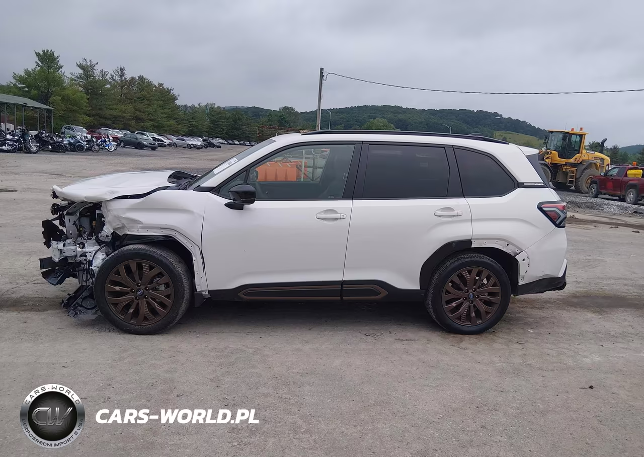2025 Subaru Forester Sport VIN:JF2SLDHC7SH580553 - 14
