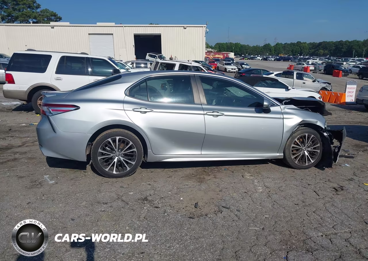 2020 Toyota Camry Se VIN:4T1G11AK8LU369165 - 13