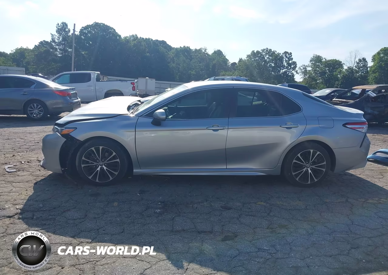 2020 Toyota Camry Se VIN:4T1G11AK8LU369165 - 14