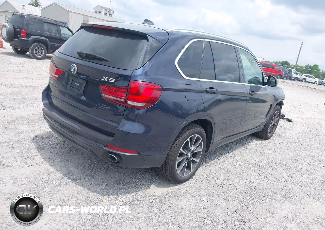 2017 BMW X5 xDrive35I VIN:5UXKR0C56H0V50156 - 4