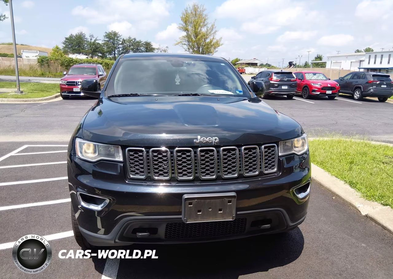 2021 Jeep Grand Cherokee Laredo E 4X4 VIN:1C4RJFAG4MC793701 - 13