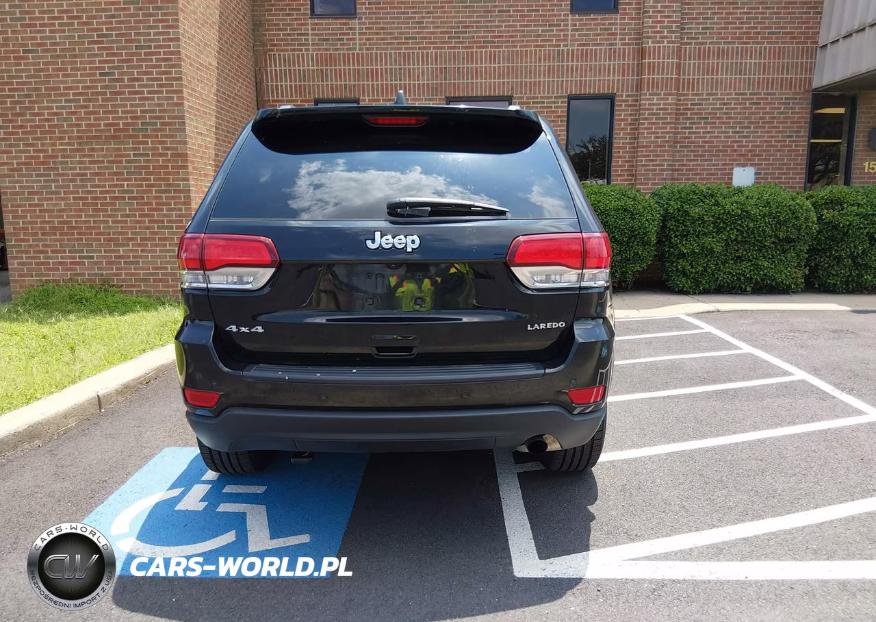 2021 Jeep Grand Cherokee Laredo E 4X4 VIN:1C4RJFAG4MC793701 - 17