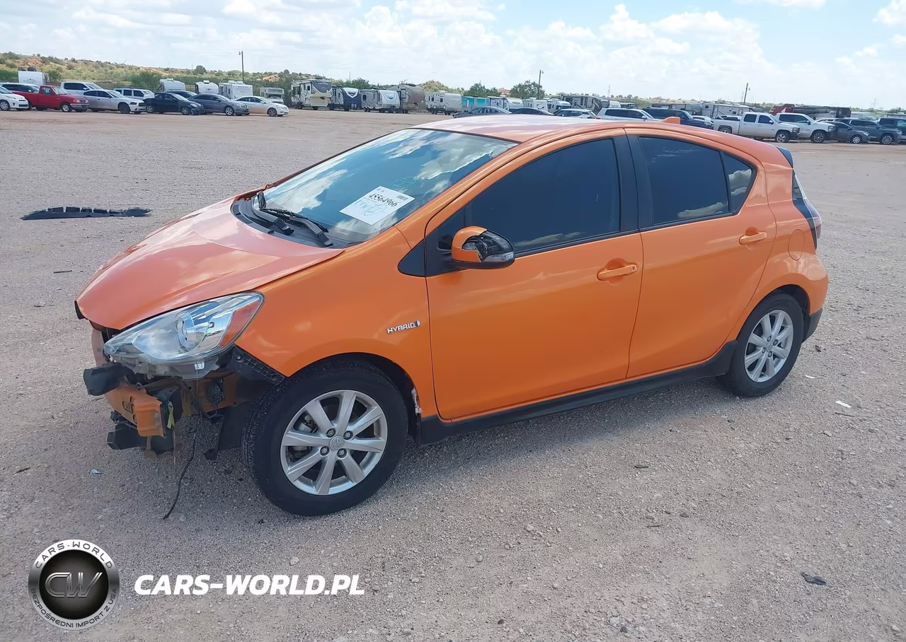 2017 Toyota Prius C Two VIN:JTDKDTB33H1595695 - 2