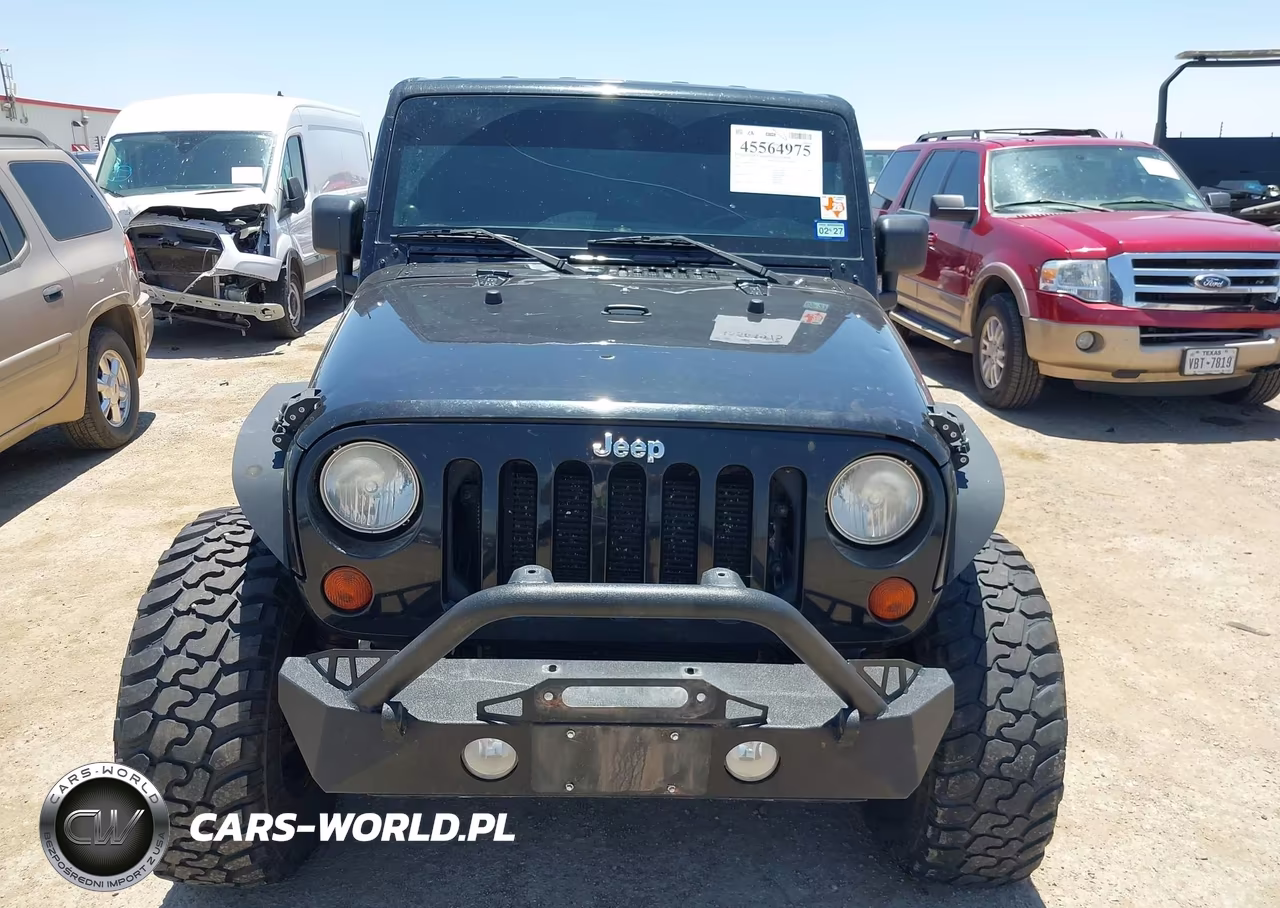 2012 Jeep Wrangler Unlimited Rubicon VIN:1C4BJWFG3CL167713 - 12