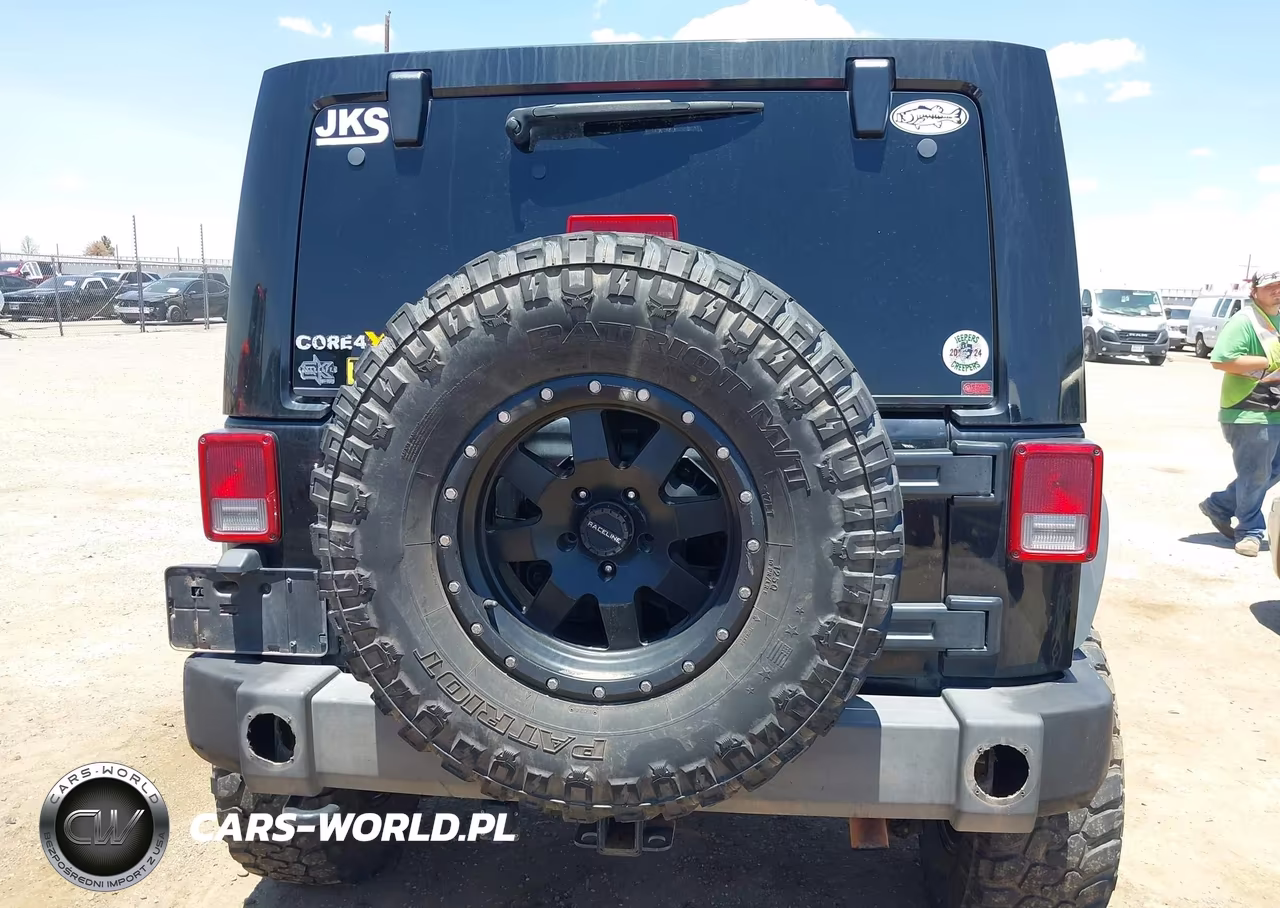 2012 Jeep Wrangler Unlimited Rubicon VIN:1C4BJWFG3CL167713 - 16