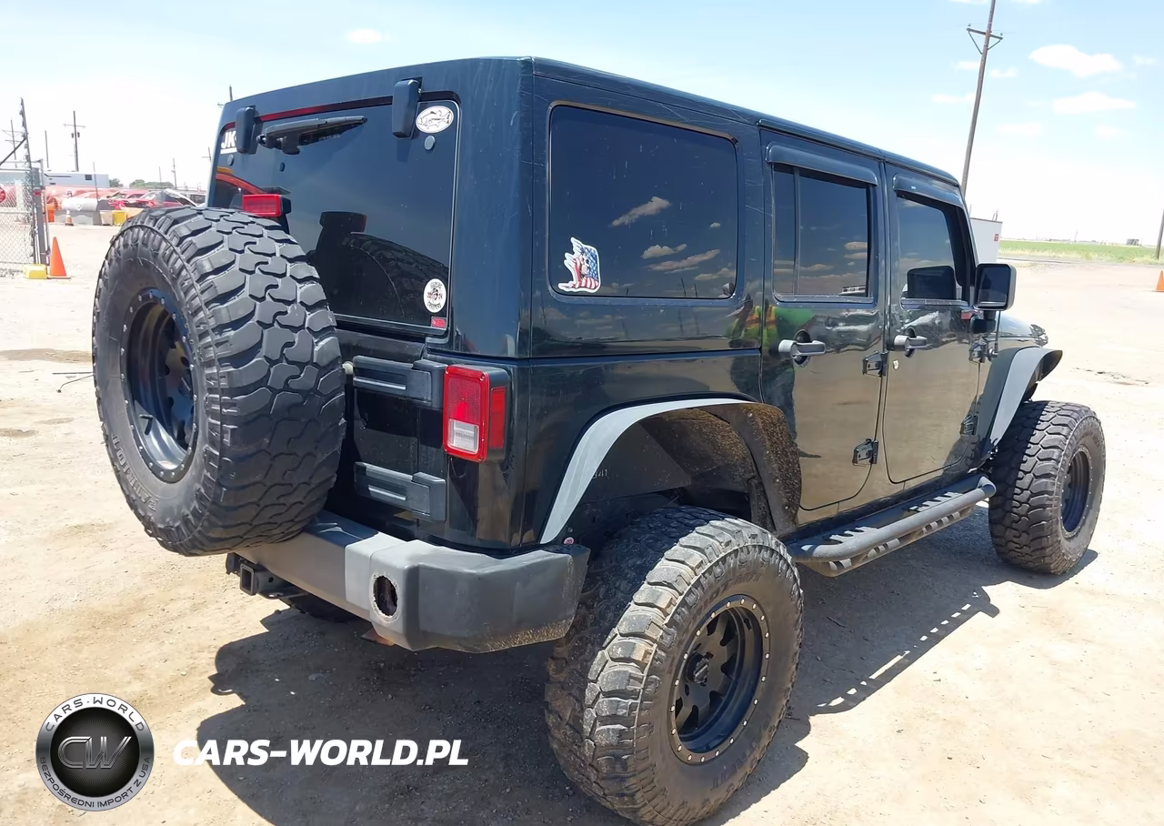 2012 Jeep Wrangler Unlimited Rubicon VIN:1C4BJWFG3CL167713 - 4
