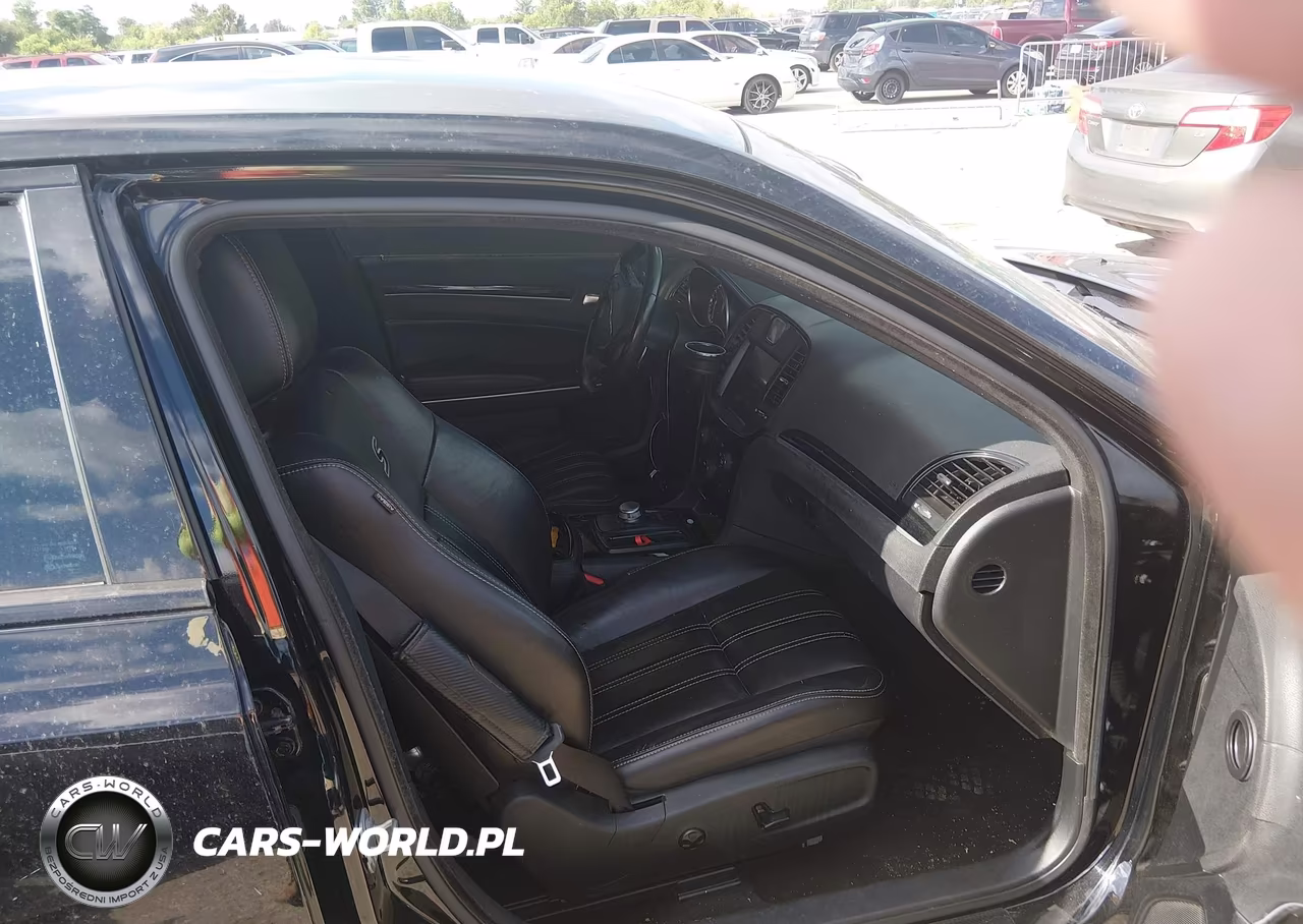 2021 Chrysler 300 300S VIN:2C3CCABG8MH520182 - 5