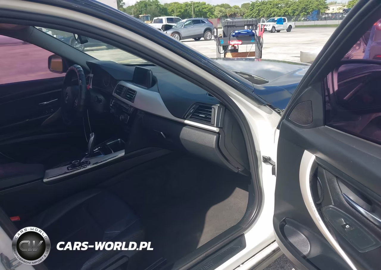 2017 BMW 320I VIN:WBA8A9C32HAC99846 - 5