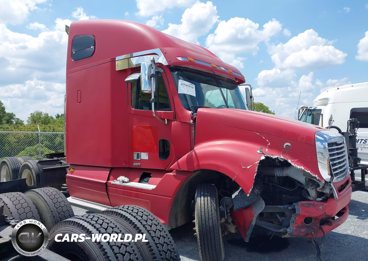2004 Freightliner Conventional Columbia