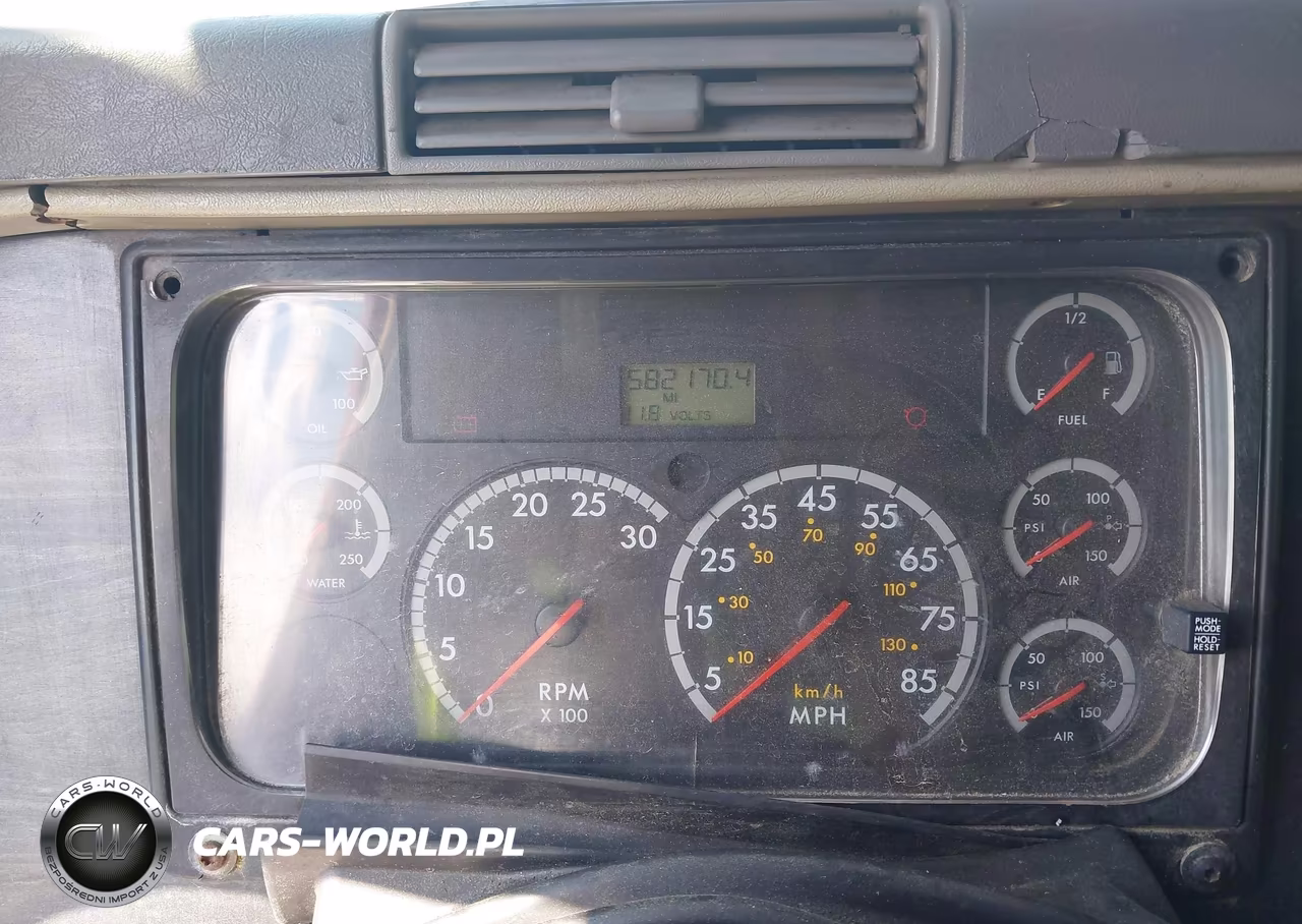 2004 Freightliner Conventional Columbia VIN:1FUJA6CKX4LM12280 - 5