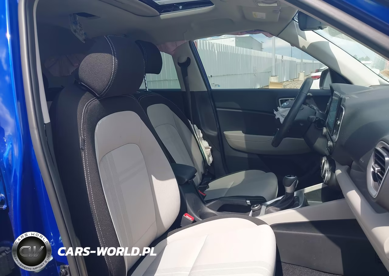 2025 Hyundai Venue Sel VIN:KMHRC8A33SU376558 - 18