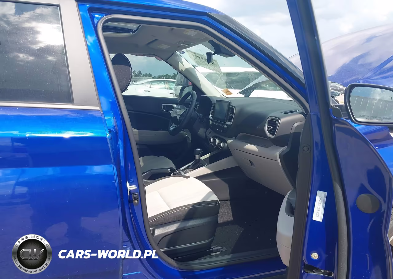 2025 Hyundai Venue Sel VIN:KMHRC8A33SU376558 - 5