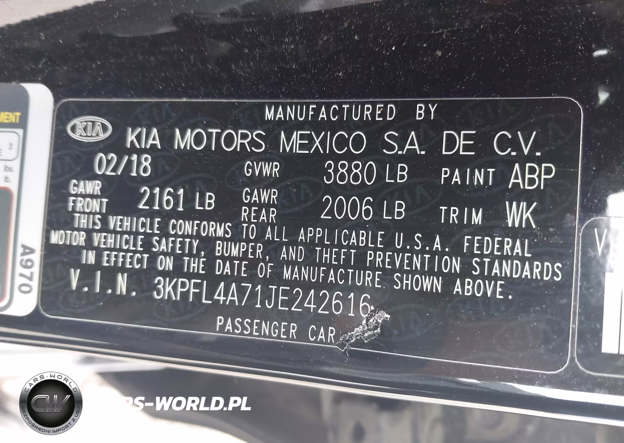 2018 Kia Forte Lx VIN:3KPFL4A71JE242616 - 9