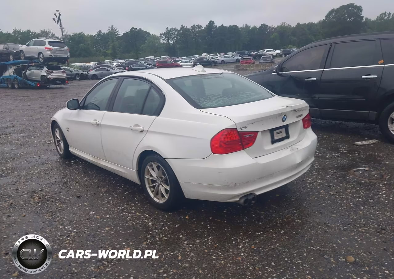 2010 BMW 328I xDrive VIN:WBAPK5C55AA648648 - 3