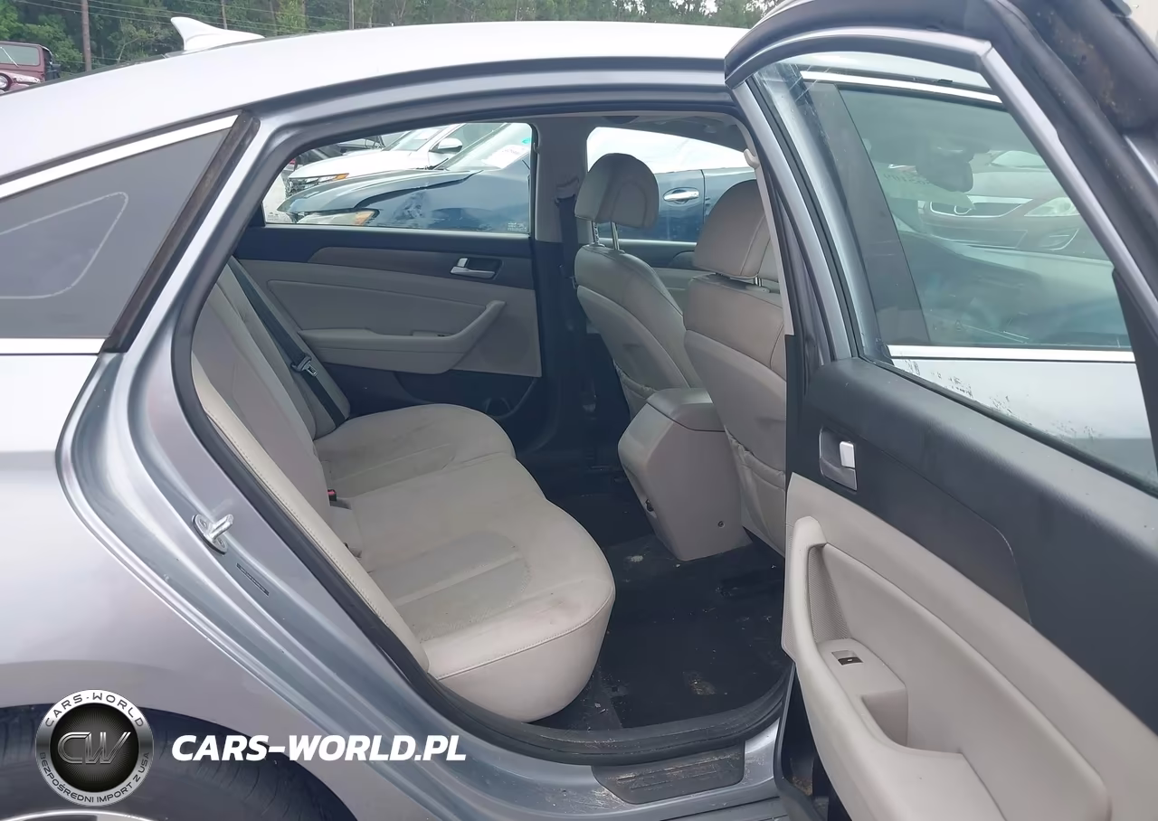 2017 Hyundai Sonata Sport VIN:5NPE34AFXHH480750 - 8