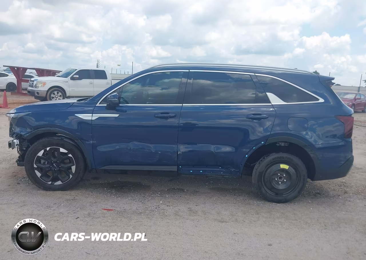2025 Kia Sorento S VIN:5XYRL4JCXSG358587 - 14