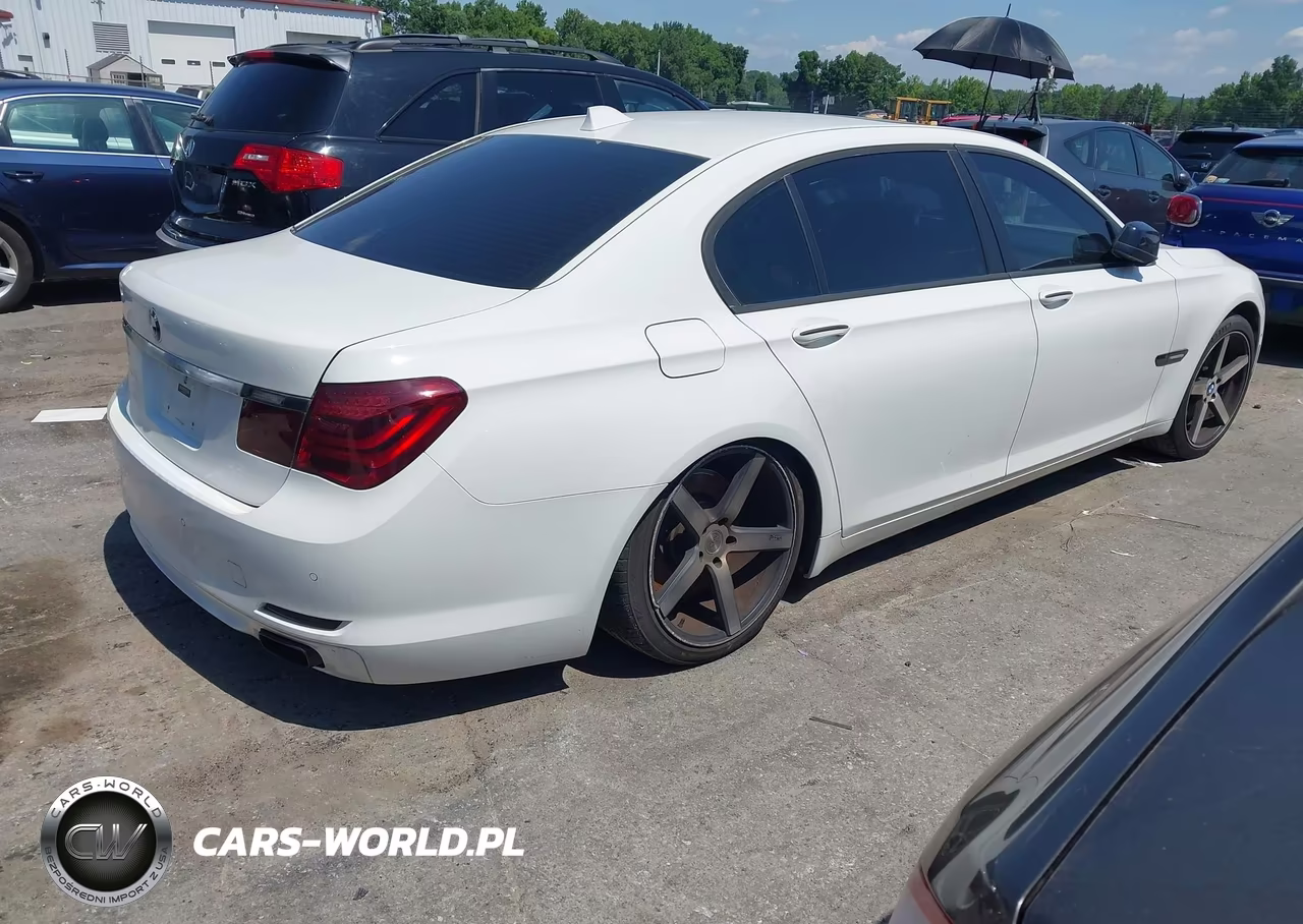 2012 BMW 750Li VIN:WBAKB8C50CDX20417 - 4
