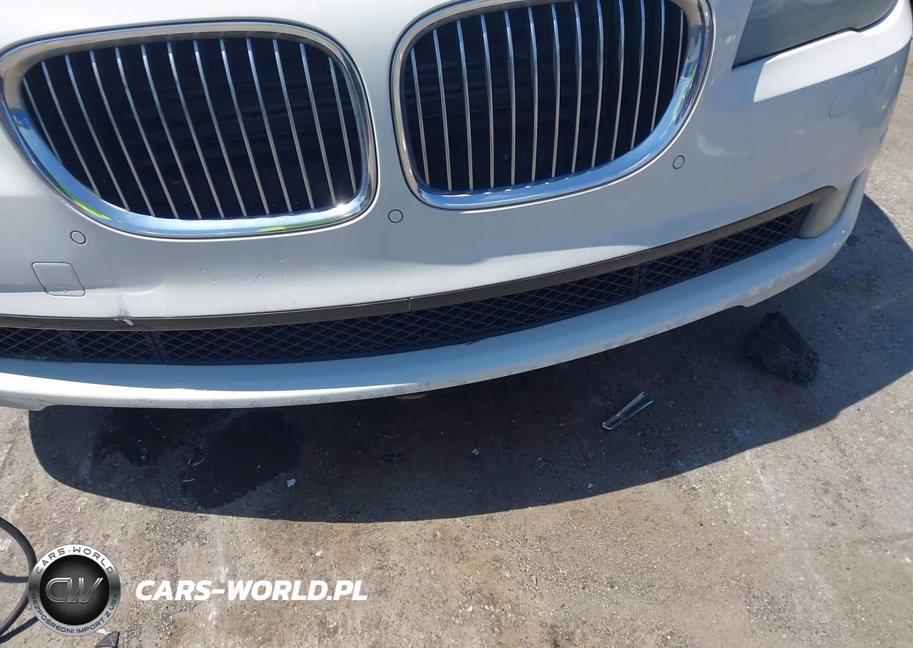 2012 BMW 750Li VIN:WBAKB8C50CDX20417 - 6
