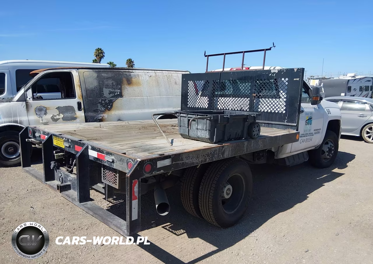 2018 Chevrolet Silverado 3500Hd Chassis Wt VIN:1GB3CYCY7JF245787 - 4